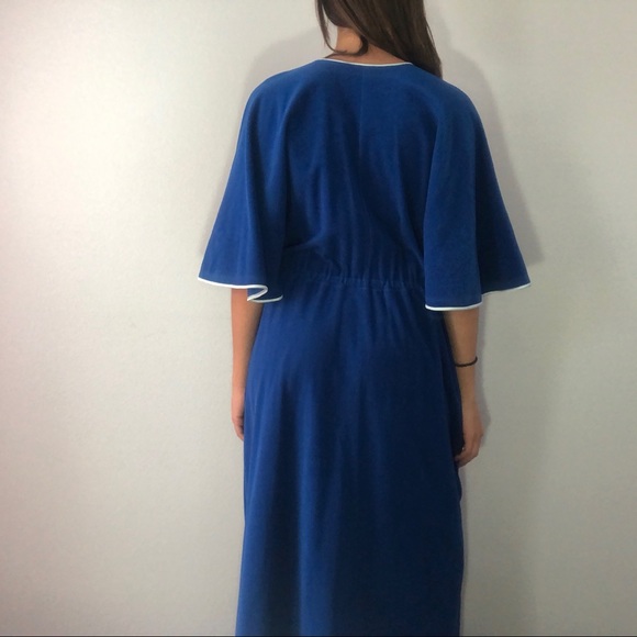 ‼️❗️SOLD❗️‼️70’s lounge dress/robe - Picture 4 of 4